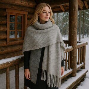 MER SEA Always by the Sea Gray Ombré Classic Capsule Cozy Wrap Scarf Fringed OS